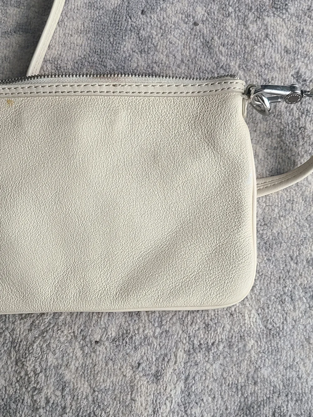 Marc Jacobs Cream Crossbody Bag - Minimal Leather Shoulder Purse - Picture 4 of 8